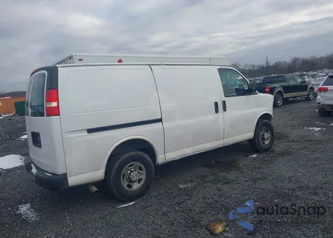 2012 Chevrolet Express 2500 Work Van z USA, uszkodzony, nr VIN 1GCWGFCA3C1165102